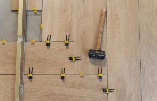 flat-lay-tiling-floor-concept